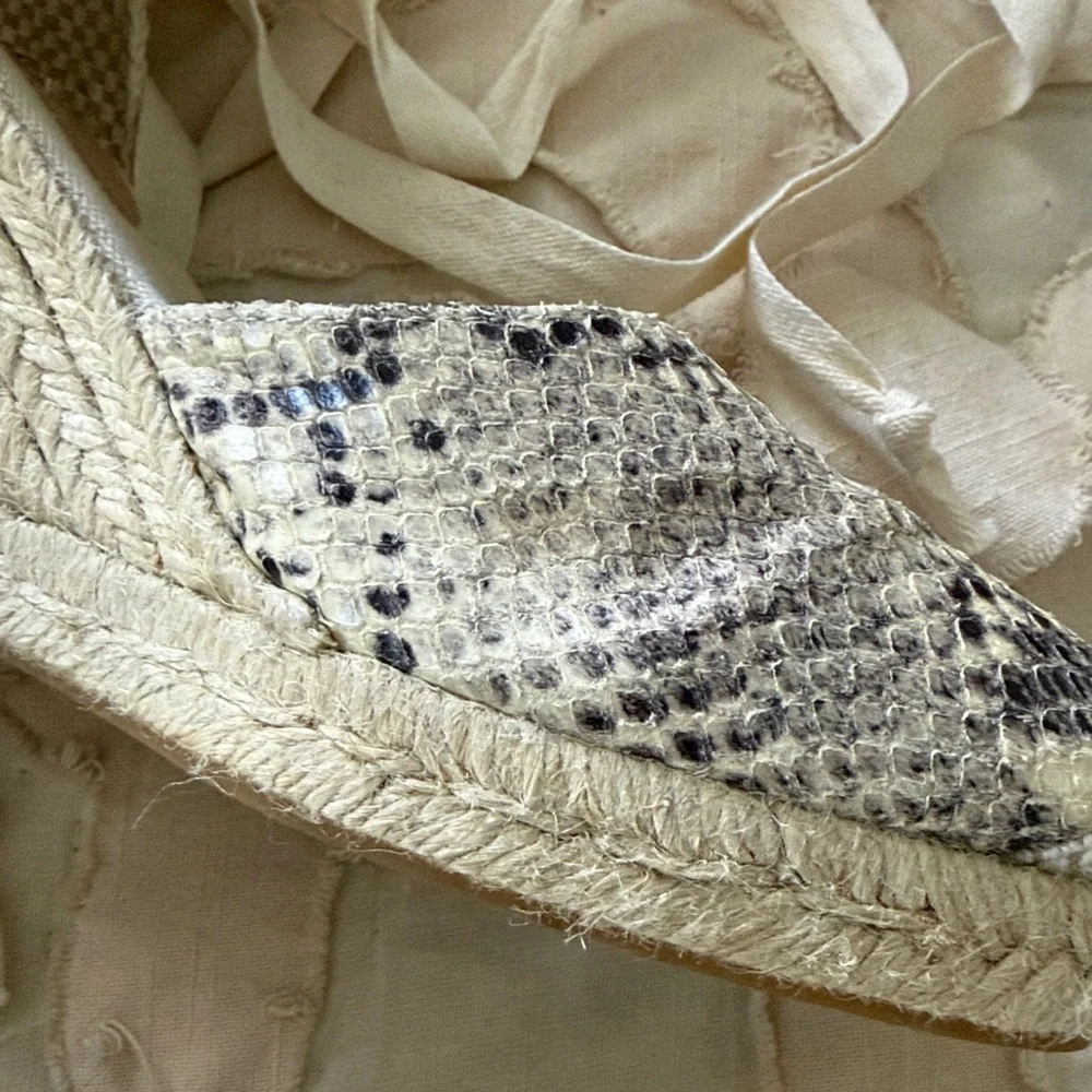 Topshop Snakeskin pattern leather Cream Espadrilles- worn a few times. 90 retail